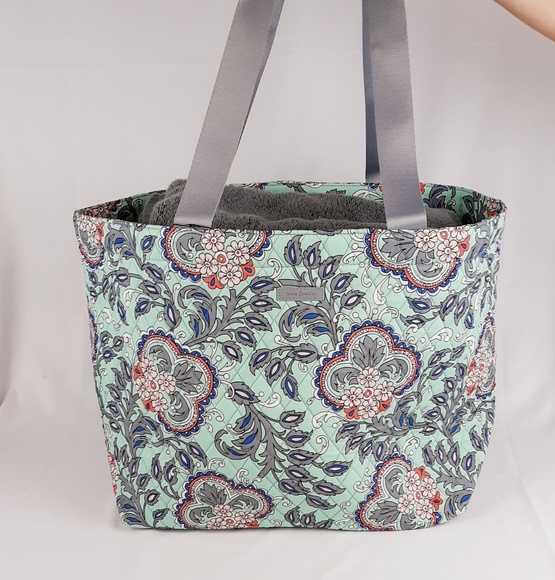 Vera Bradley Handbags - NWT Vera Bradley Family Tote Fan Flowers